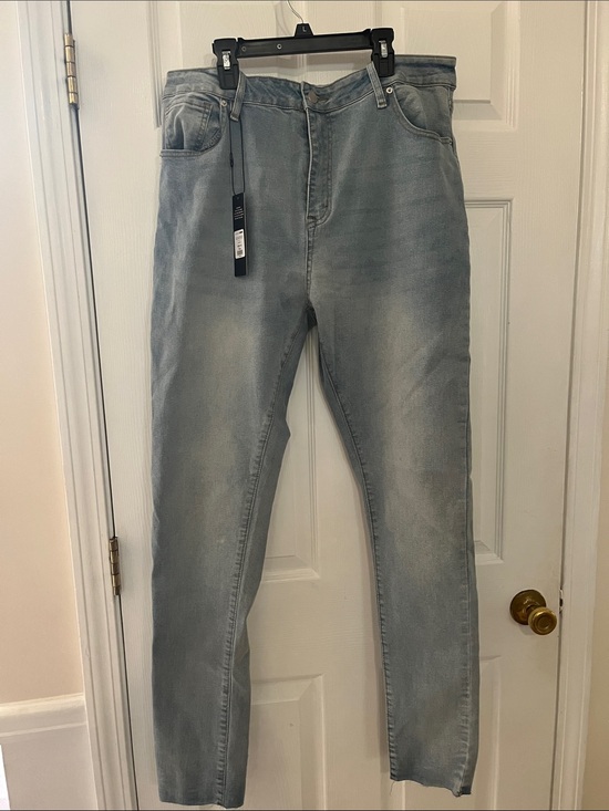 Fashion Nova Denim - Fashion Nova Women's Skinny Jeans - Light Blue Wash 14Tall